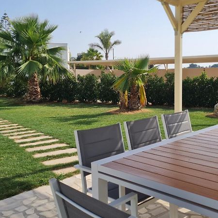 I Mestri Holiday Homes อุจจาโน ลาเคียซา ภายนอก รูปภาพ